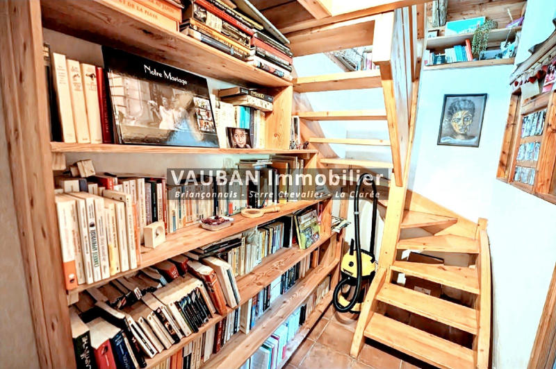 Appartement - 145 m² - 6 pièces