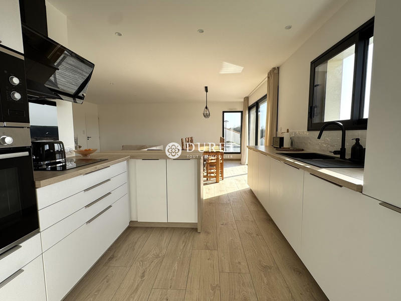 Maison - 106 m² - 5 pièces