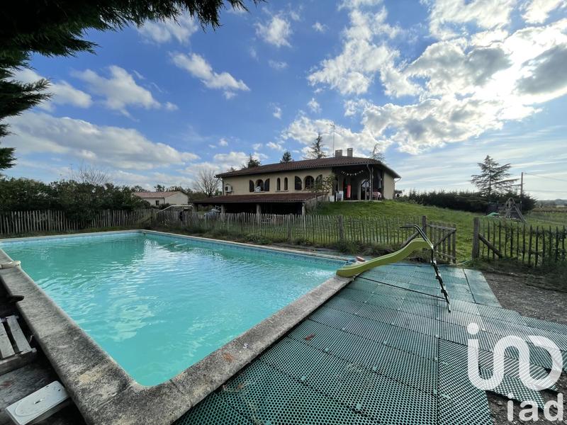 Maison - 206 m² - 6 pièces