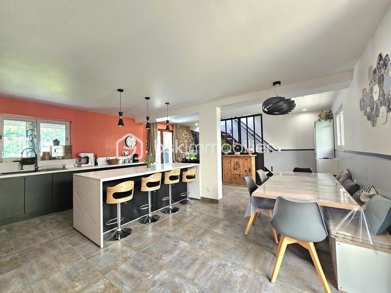 Maison - 117 m² - 6 pièces