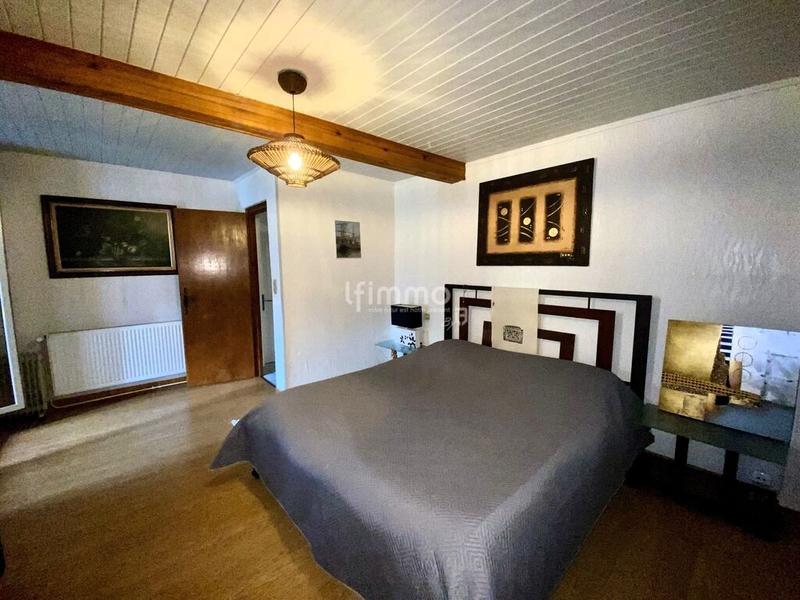 Maison - 161 m² - 7 pièces