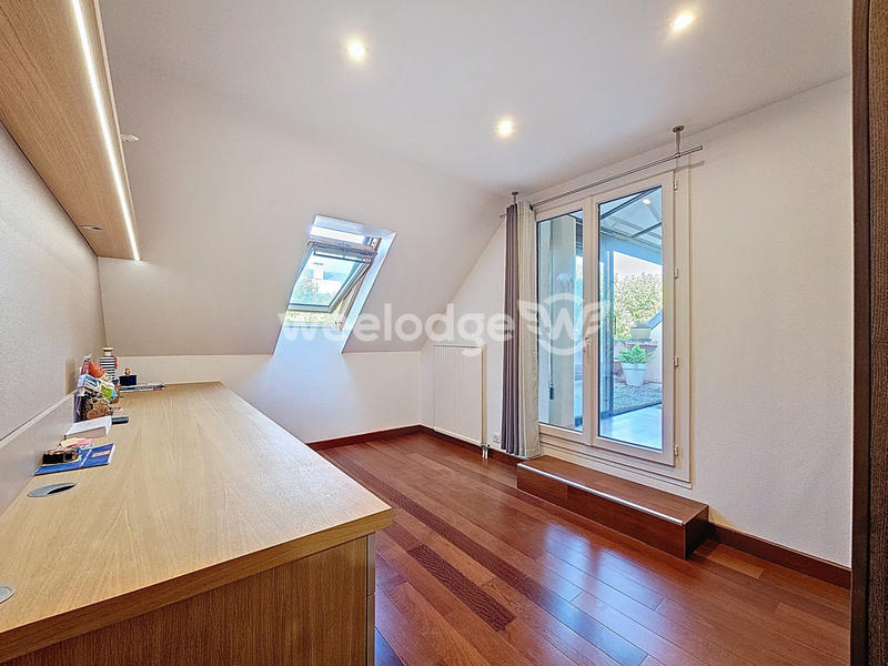 Appartement - 90 m² - 5 pièces