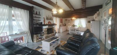 Maison - 150 m² - 8 pièces