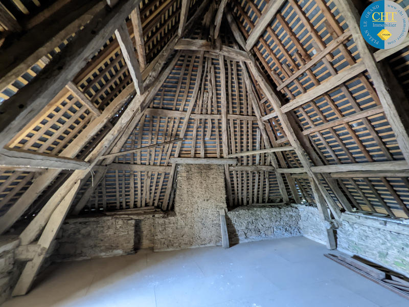 Maison - 228 m² - 12 pièces