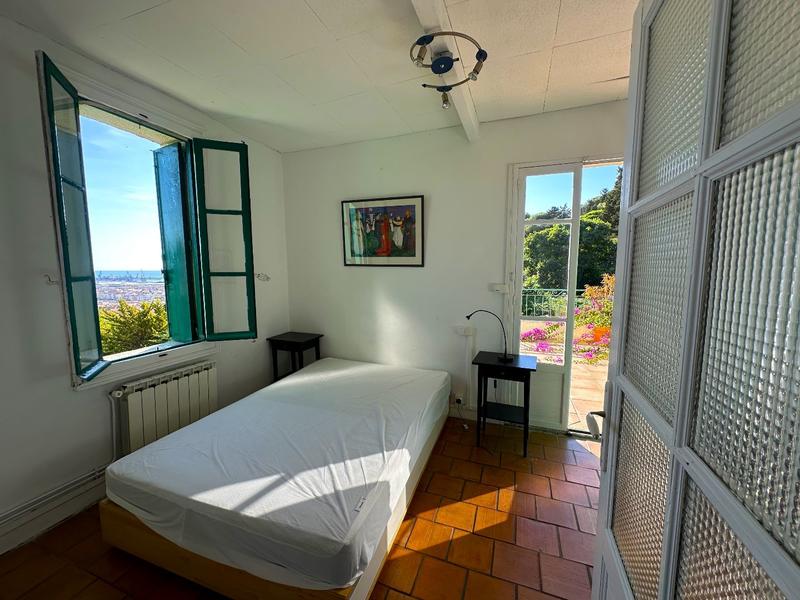 Maison - 98 m² - 5 pièces