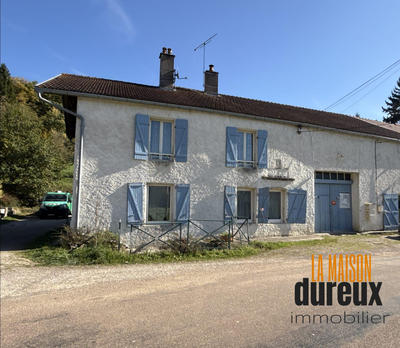 Maison ancienne - 327 m² - 9 pièces