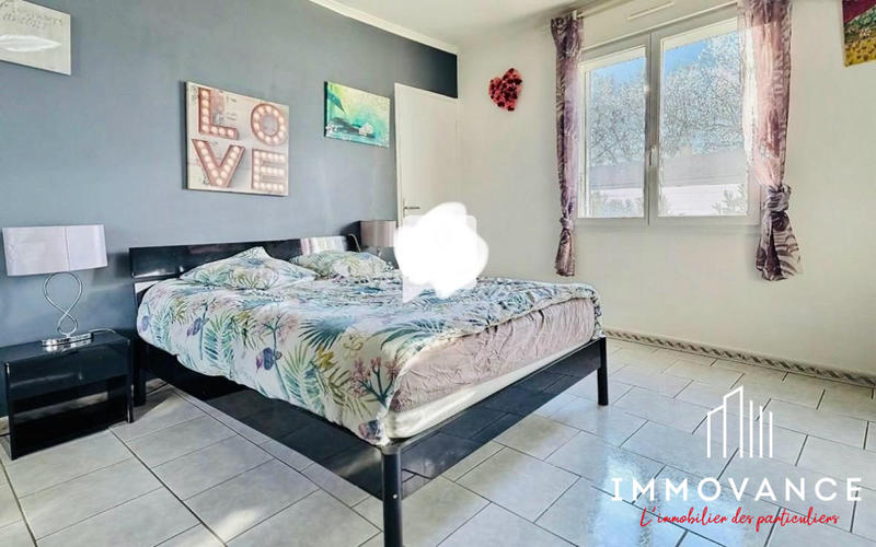 Maison - 273 m² - 11 pièces