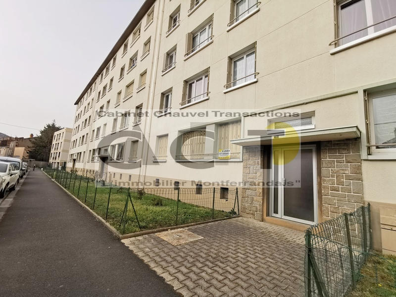 Appartement - 65 m² - 4 pièces