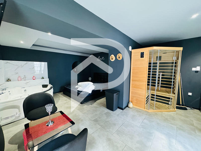 Immeuble - 9 pièces