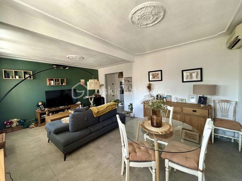 Appartement - 64 m² - 4 pièces