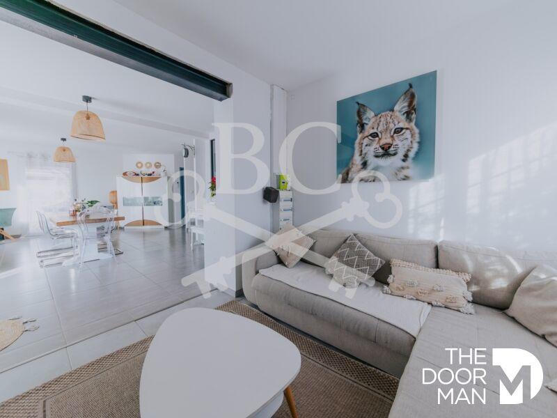 Maison - 98 m² - 4 pièces