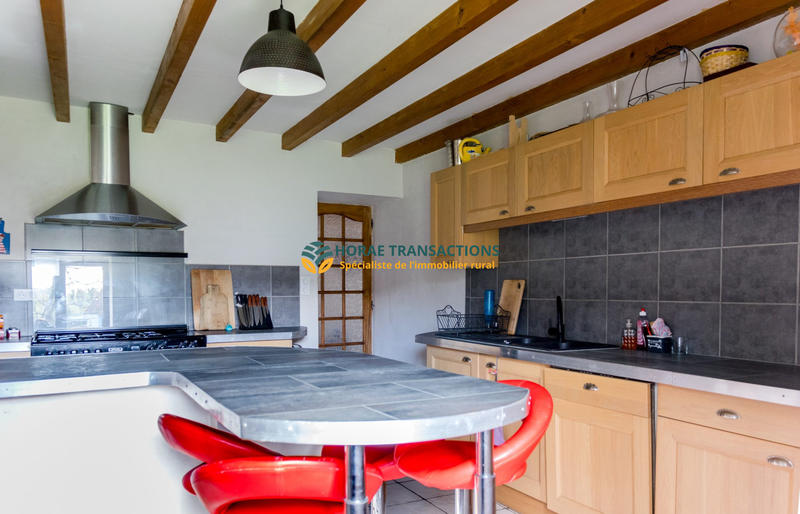 Maison - 232 m² - 7 pièces