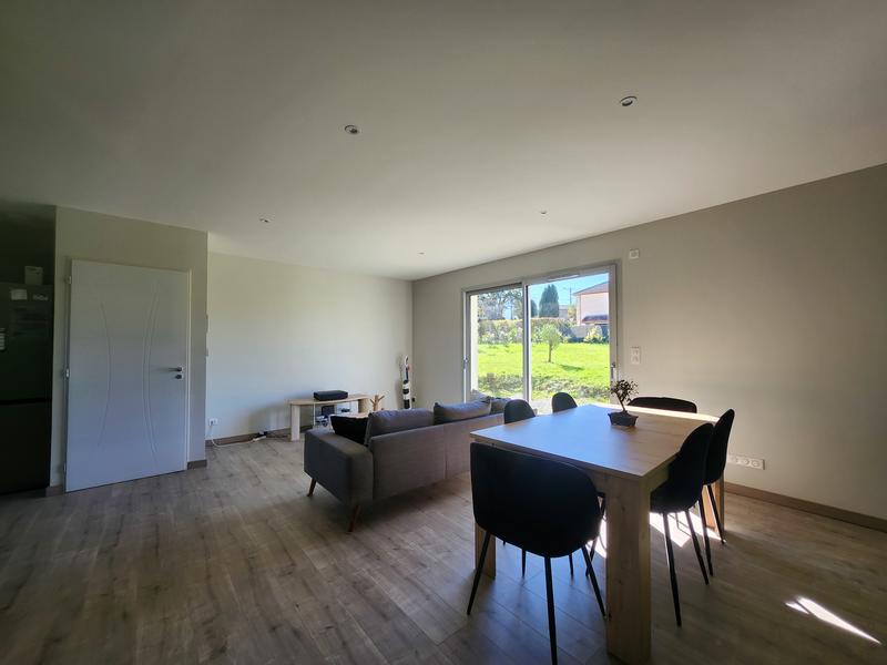 Maison - 80 m² - 5 pièces