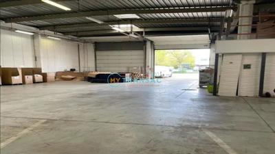 Local d'activité / Entrepôt - 536 m²