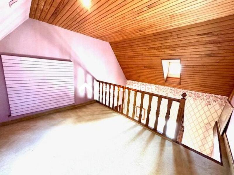 Propriété - 192 m² - 12 pièces