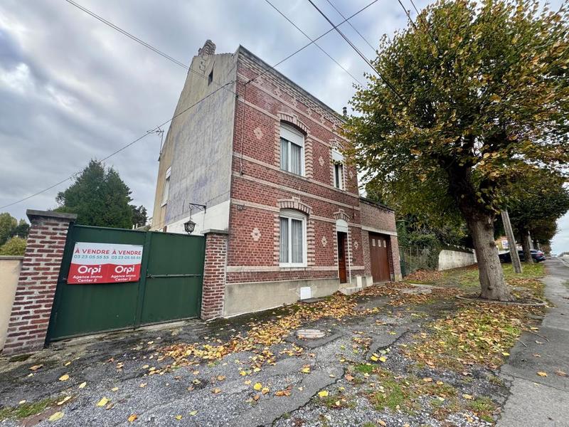 Maison - 273 m² - 9 pièces