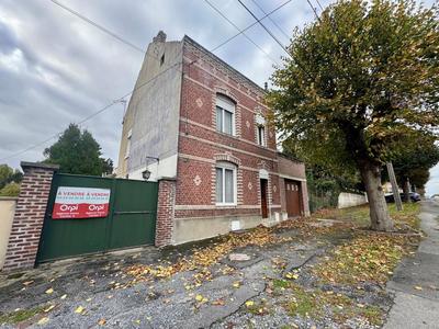 Maison - 273 m² - 9 pièces