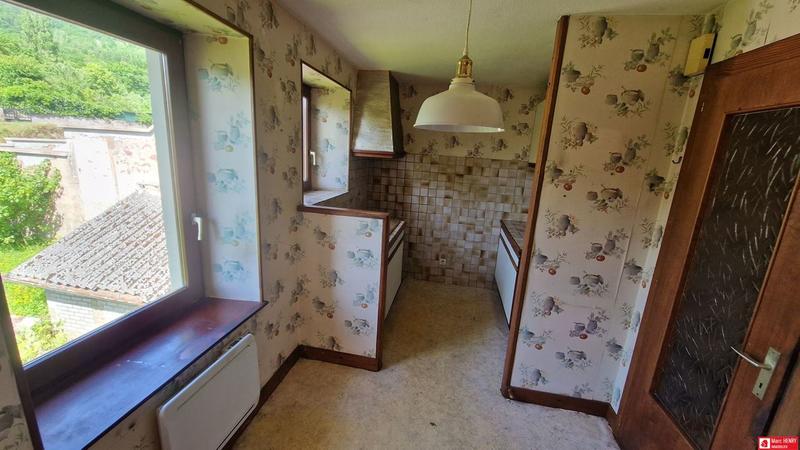 Maison traditionnelle - 81 m² - 4 pièces