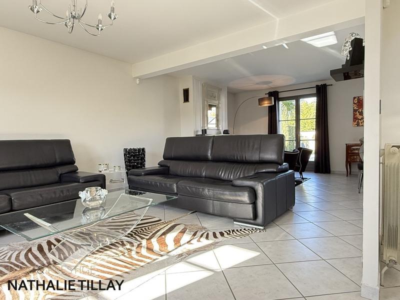 Maison - 196 m² - 6 pièces