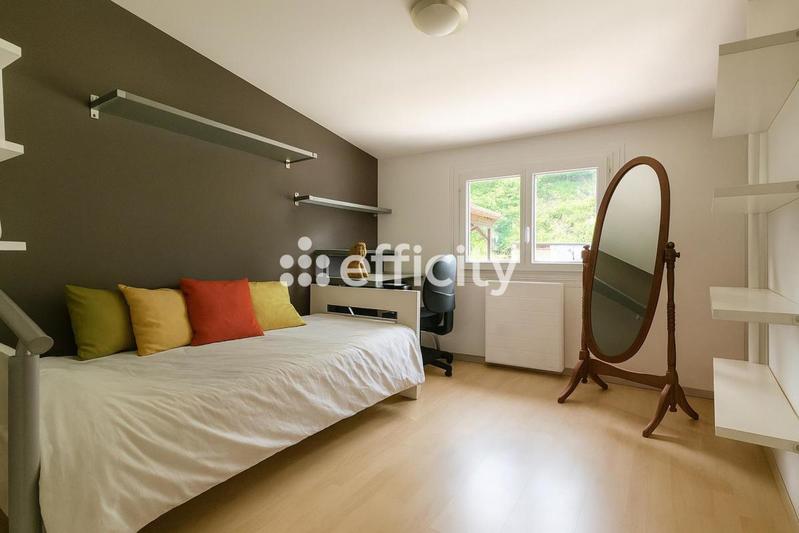 Maison - 112 m² - 6 pièces