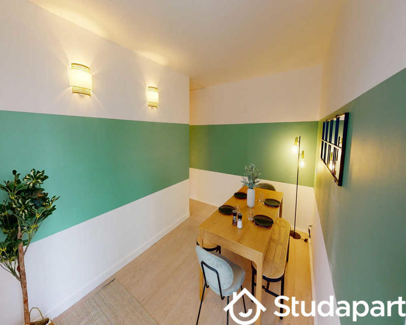 Chambre - 140 m² - 1 pièce