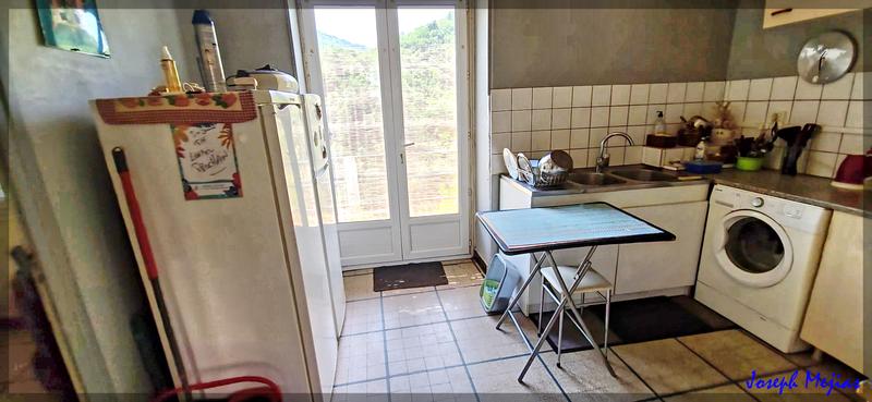 Maison - 80 m² - 6 pièces