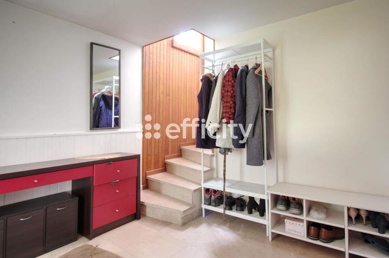 Pavillon - 150 m² - 8 pièces