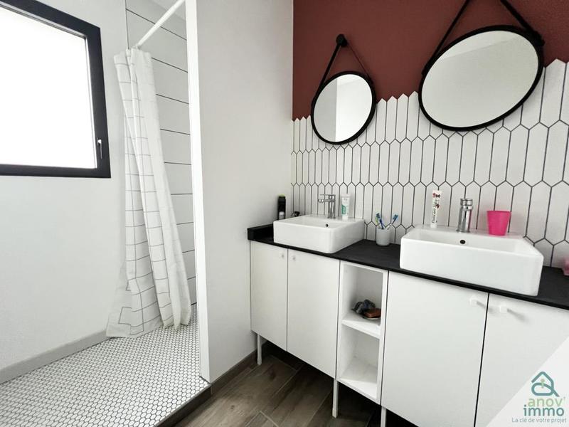 Maison - 120 m² - 5 pièces