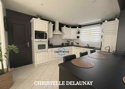 Maison - 185 m² - 7 pièces