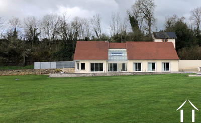 Maison - 195 m² - 8 pièces