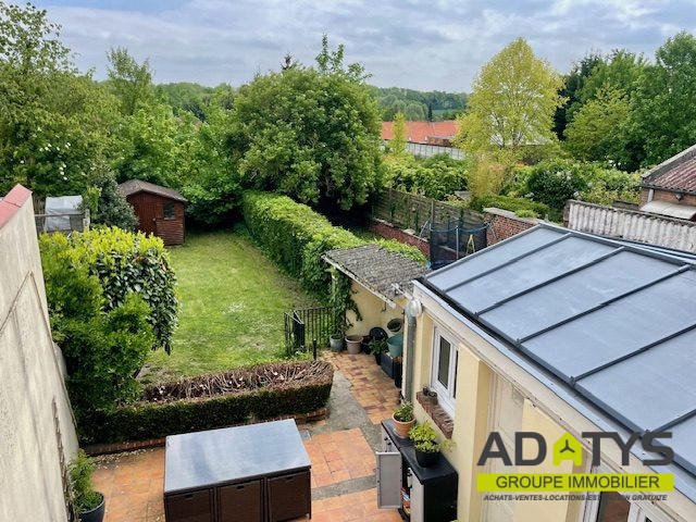 Maison - 140 m² - 5 pièces