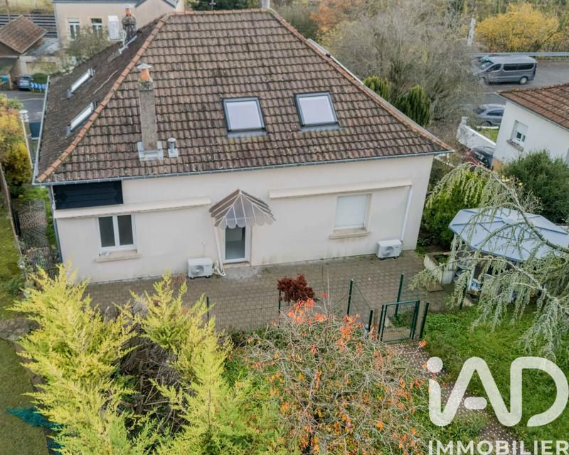 Maison - 217 m² - 9 pièces
