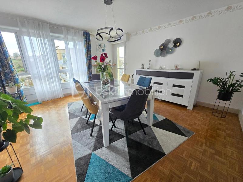 Appartement - 79 m² - 4 pièces