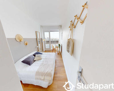 Chambre - 70 m² - 1 pièce