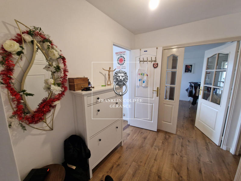 Appartement - 76 m² - 3 pièces