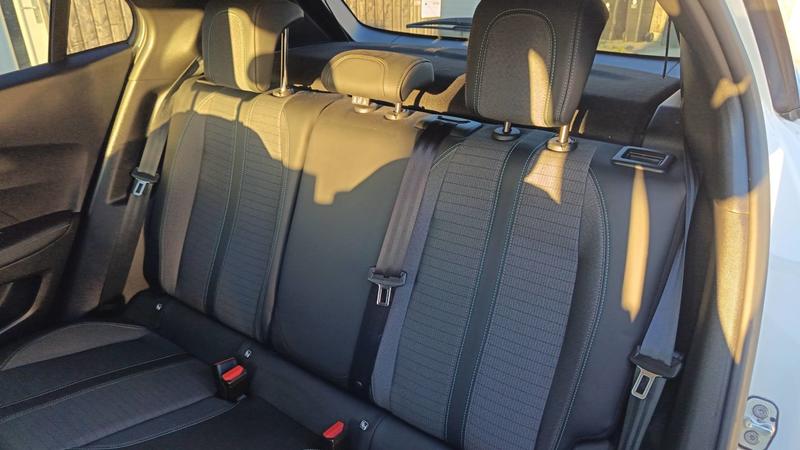 Peugeot 2008 II 1.5 BlueHDi 130 Eat8 Allure Business - Automatique