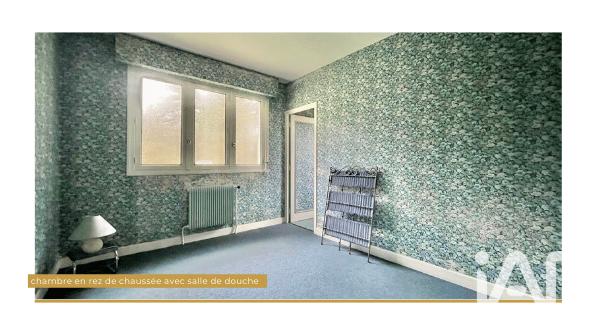 Maison - 176 m² - 13 pièces