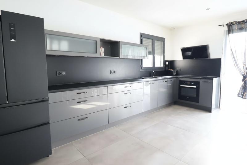 Maison - 121 m² - 4 pièces