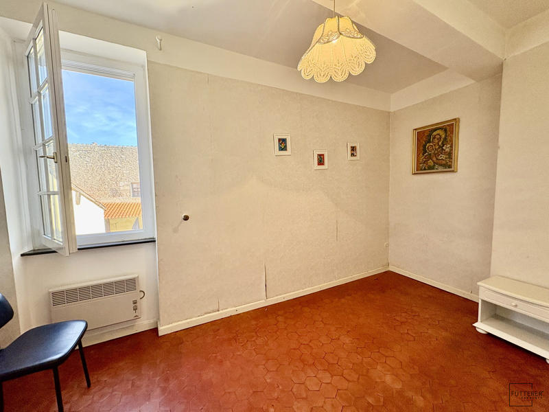 Maison ancienne - 262 m² - 8 pièces