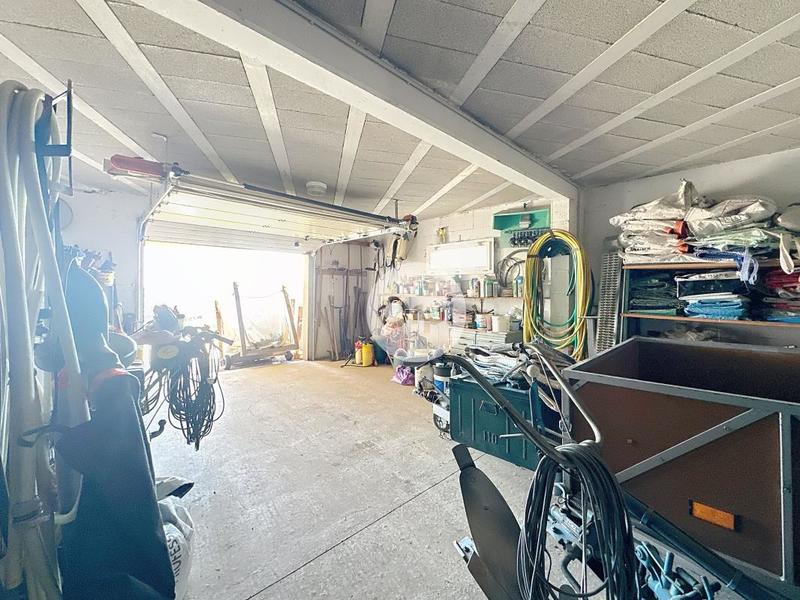 Maison - 210 m² - 7 pièces