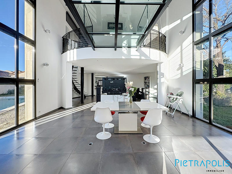 Maison - 199 m² - 2 pièces