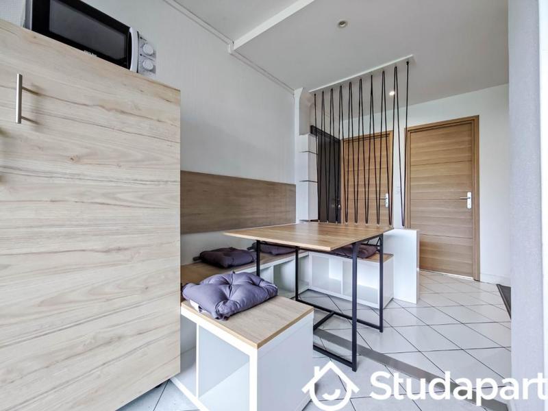 Chambre - 13 m² - 1 pièce