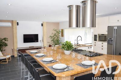 Maison - 190 m² - 10 pièces