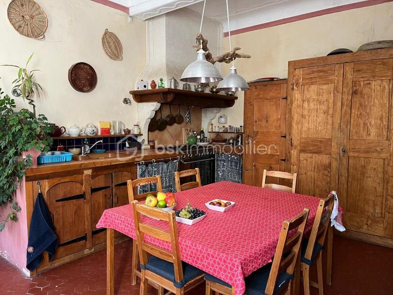 Maison ancienne - 383 m² - 12 pièces