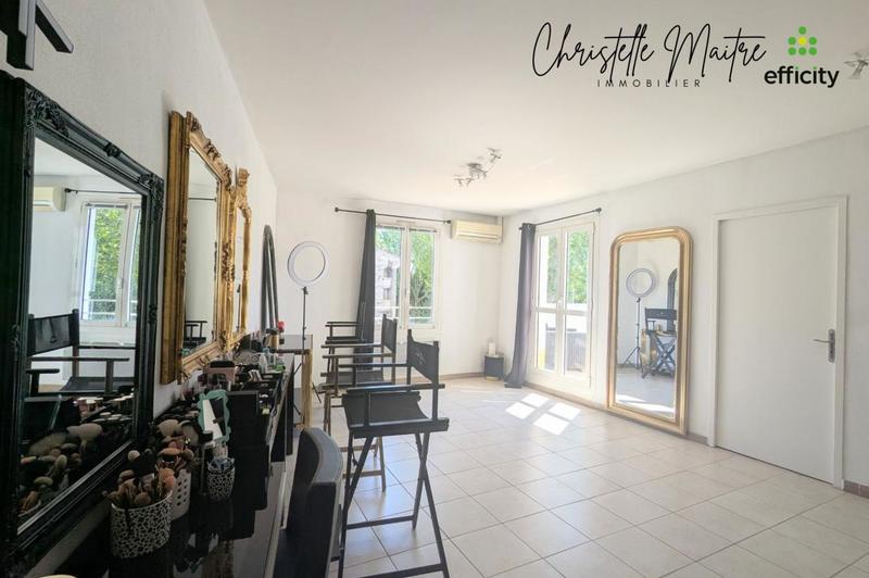 Local commercial - 60 m² - 3 pièces