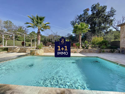 Villa - 687 m² - 13 pièces