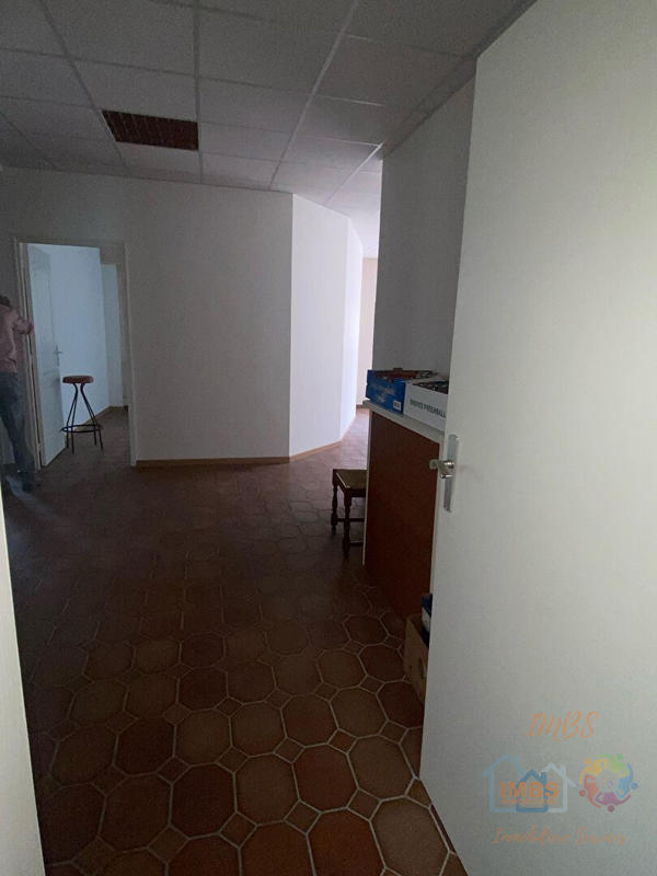 Local commercial - 626 m²