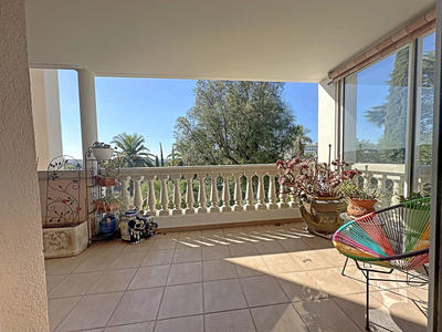 Appartement - 102 m² - 4 pièces