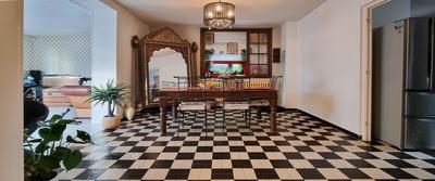 Maison - 152 m² - 6 pièces