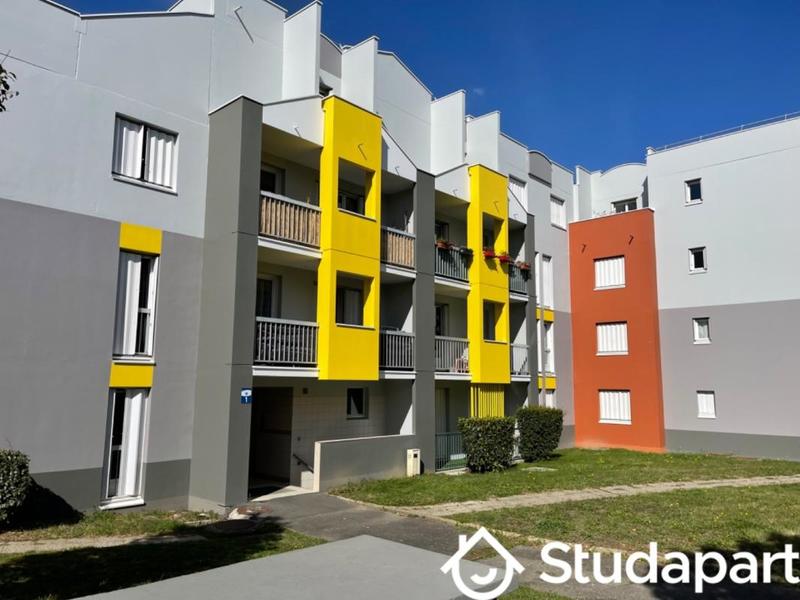 Chambre - 12 m² - 1 pièce